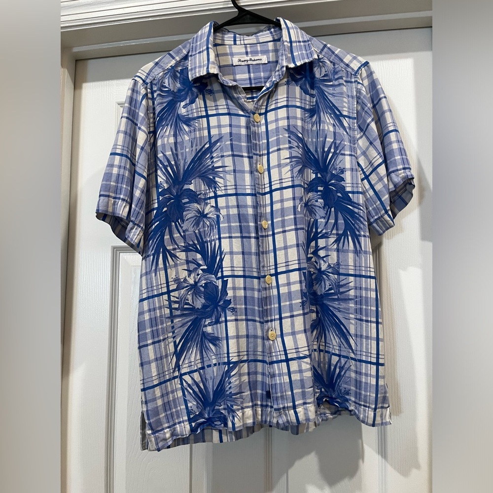 Tommy Bahama Small shirt